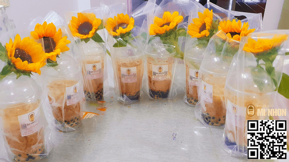 Hoa và Trà sữa Mi Nhon